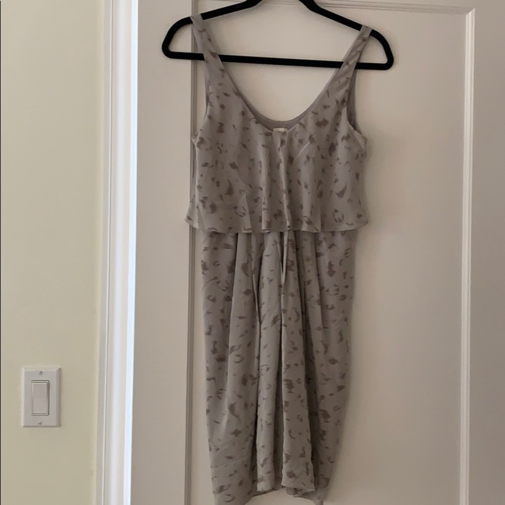 Grey print sleeveless silk dress